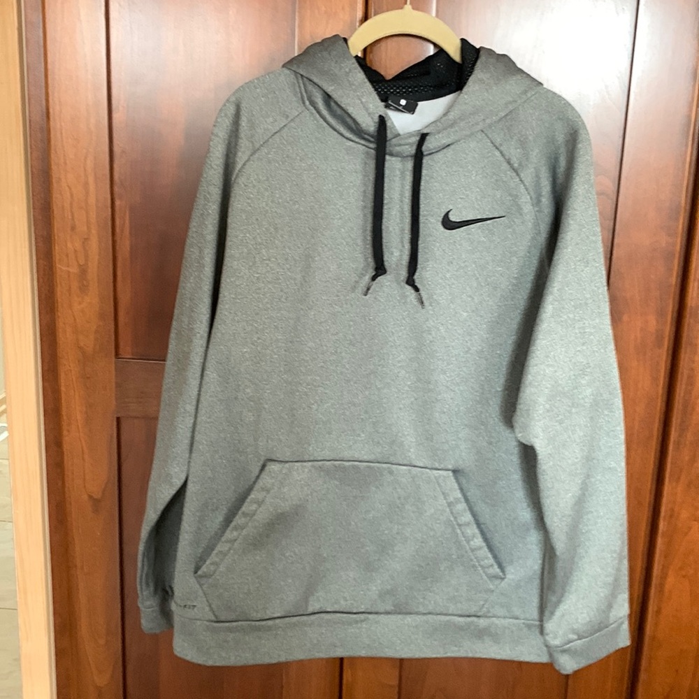 Nike dry fit sweatshirt